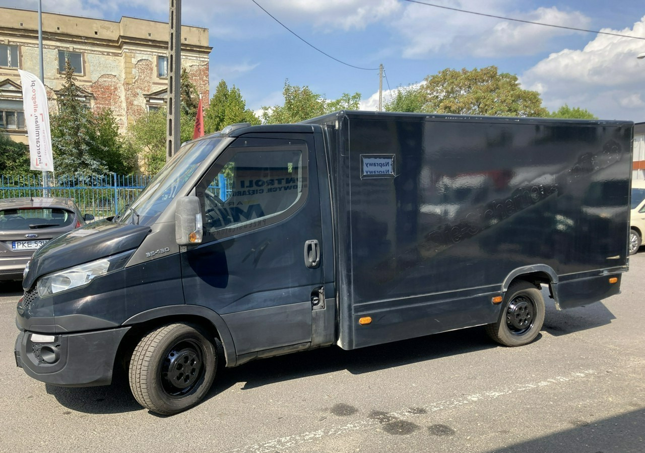 Iveco Daily Iveco 35-130 Bankowóz Kuloodporny Opanceżony pancerny 2015 - Инкассаторская машина: фото 4 Iveco Daily Iveco 35-130 Bankowóz Kuloodporny Opanceżony pancerny 2015 - Инкассаторская машина: фото 4