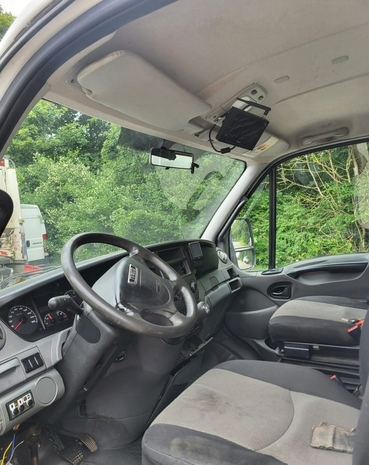 Iveco Inny Iveco Iveco 70C15 Wywrotka 3-strony Doka Dokka 6-osob 2013 - Малотоннажный самосвал: фото 5 Iveco Inny Iveco Iveco 70C15 Wywrotka 3-strony Doka Dokka 6-osob 2013 - Малотоннажный самосвал: фото 5