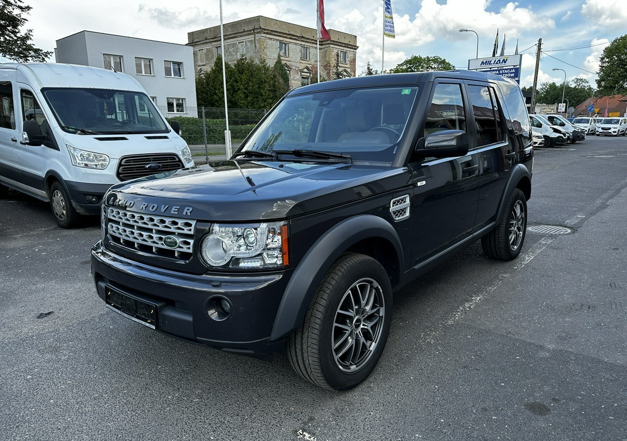 Land Rover Discovery IV Discovery IV 3.0SD V6 HSE Bogate Wyposażenie 2013 - Внедорожник: фото 1 Land Rover Discovery IV Discovery IV 3.0SD V6 HSE Bogate Wyposażenie 2013 - Внедорожник: фото 1