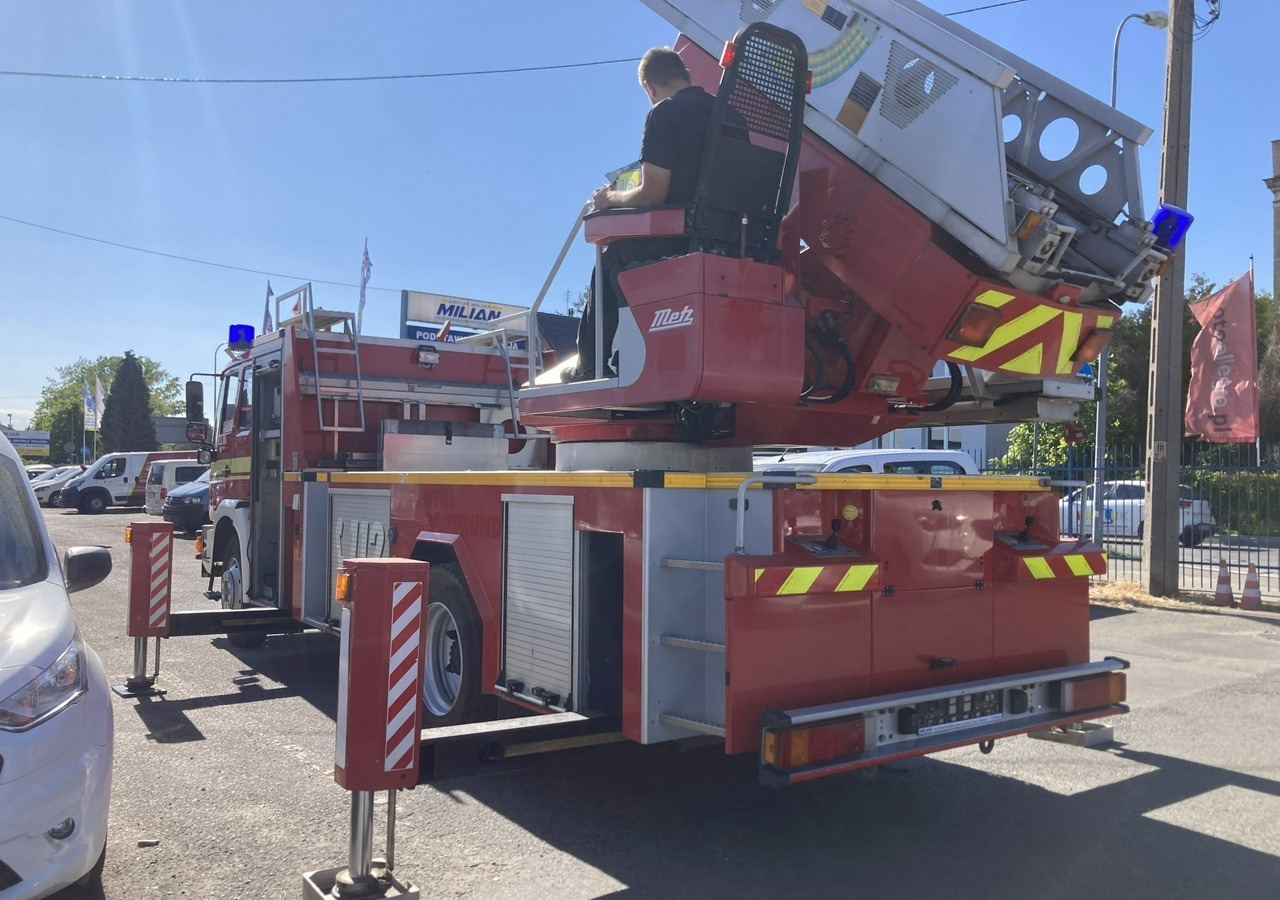 Пожарная машина MAN L 2000 MAN 15,280 Straż pożarna drabina Strażacka zwyżka 32m Metz Model 20: фото 17 Пожарная машина MAN L 2000 MAN 15,280 Straż pożarna drabina Strażacka zwyżka 32m Metz Model 20: фото 17