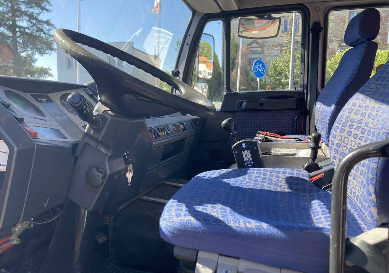 Пожарная машина MAN L 2000 MAN 15,280 Straż pożarna drabina Strażacka zwyżka 32m Metz Model 20: фото 13 Пожарная машина MAN L 2000 MAN 15,280 Straż pożarna drabina Strażacka zwyżka 32m Metz Model 20: фото 13