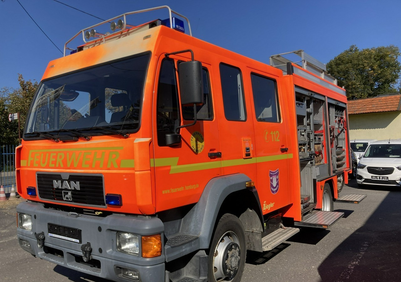Пожарная машина MAN MAN 15,250 Straż pożarna gaśnicza 9-osobowa 4X4 Wóz strażacki MAN 15,250 Straż pożarna gaśnicza 9-osobowa 4X4 Wóz strażacki: фото 11