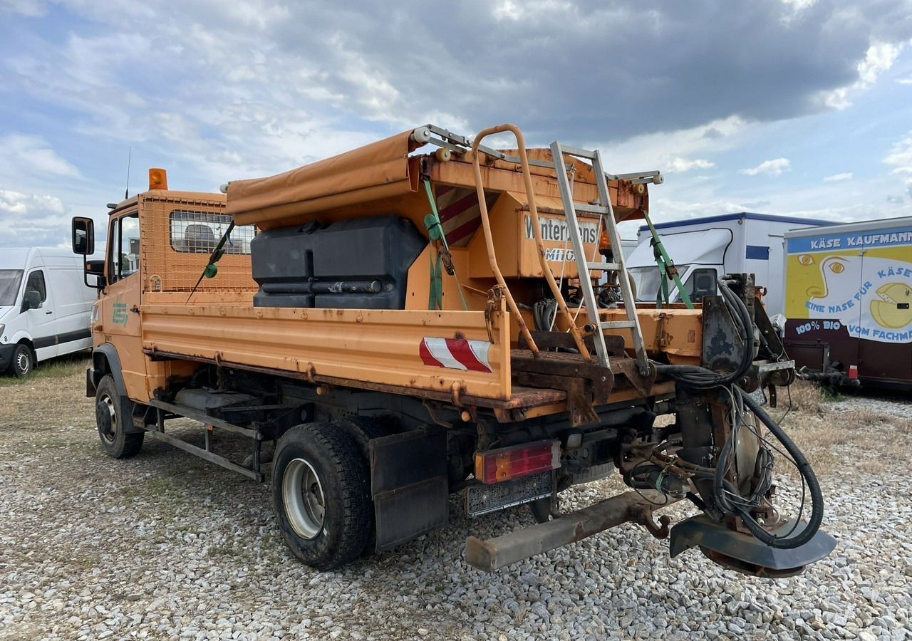 Mercedes-Benz Inny Mercedes-Benz Mercedes Vario 815 Wywrotka 4X4 2004 - Снегоуборочная машина: фото 4 Mercedes-Benz Inny Mercedes-Benz Mercedes Vario 815 Wywrotka 4X4 2004 - Снегоуборочная машина: фото 4