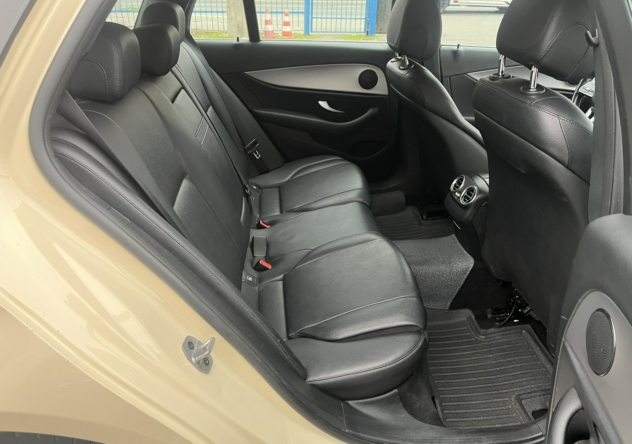 Легковой автомобиль Mercedes-Benz Klasa E E220d T 9G-tronic 197KM Navi FullLed Kamera Asystent Model 2020 FV 2: фото 16