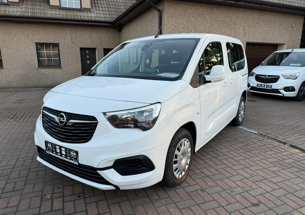 Opel Combo IV Combo Life Combo do przewozu Niepełnosprawnych inwalida rampa Model 2021 - Легковой автомобиль: фото 2 Opel Combo IV Combo Life Combo do przewozu Niepełnosprawnych inwalida rampa Model 2021 - Легковой автомобиль: фото 2