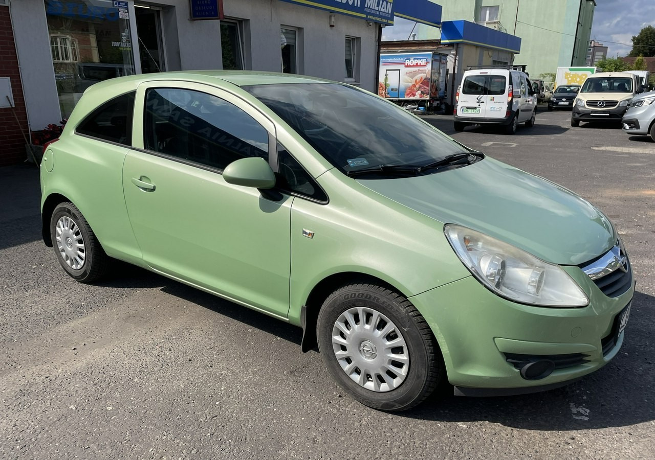 Opel Corsa D Opel Corsa 1,2-16V Klima Salon PL Bagażnik na Rowery Model 2010 - Хэтчбек: фото 3 Opel Corsa D Opel Corsa 1,2-16V Klima Salon PL Bagażnik na Rowery Model 2010 - Хэтчбек: фото 3