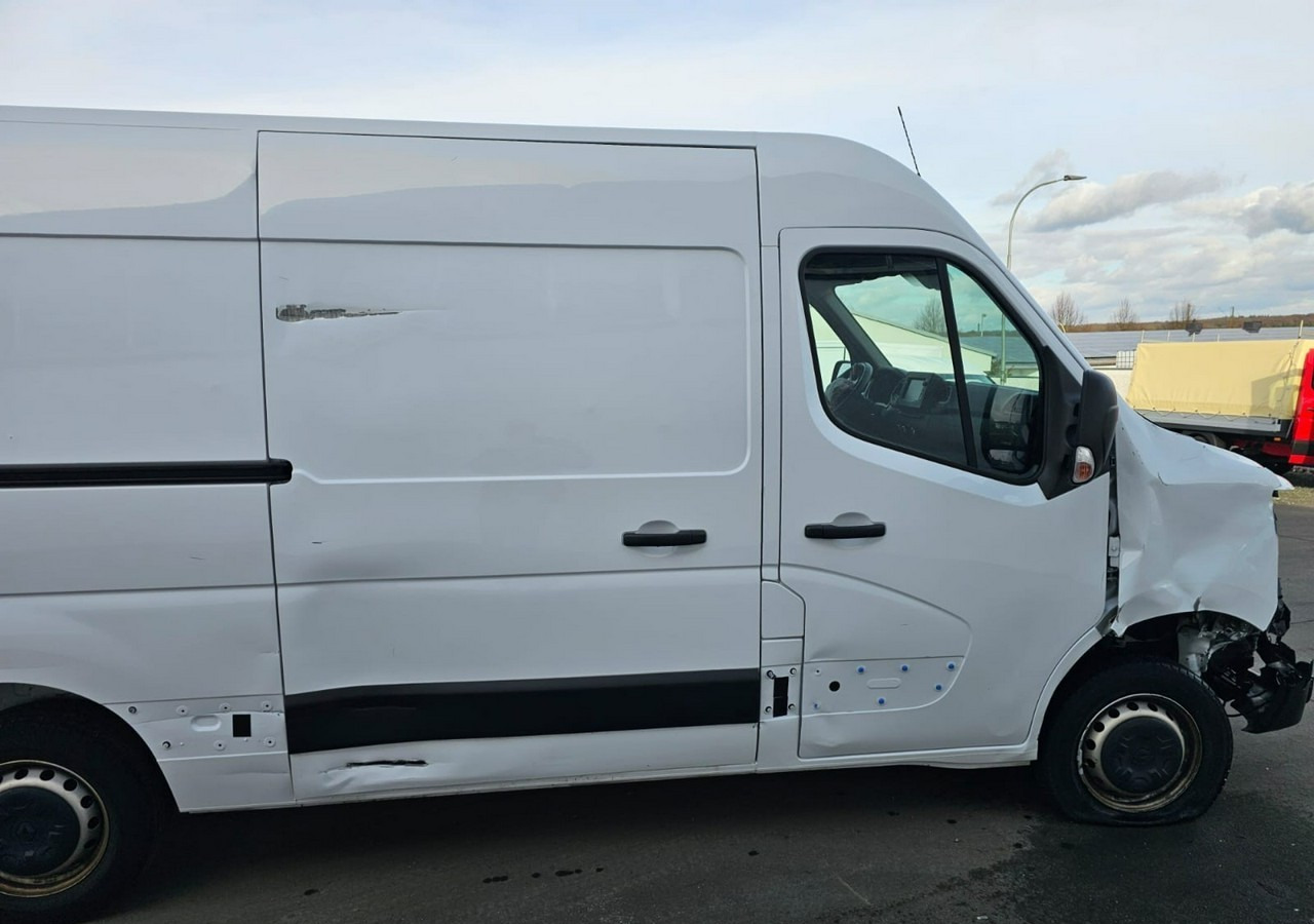 Цельнометаллический фургон Renault Master Renault Master 2.3-135KM Klima 116tkm 2021: фото 7