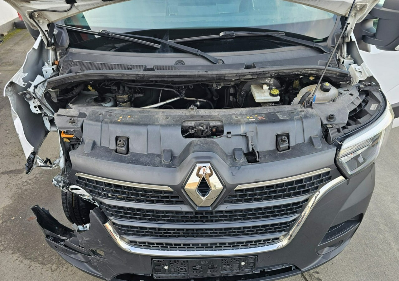 Цельнометаллический фургон Renault Master Renault Master 2.3-135KM Klima 116tkm 2021: фото 10