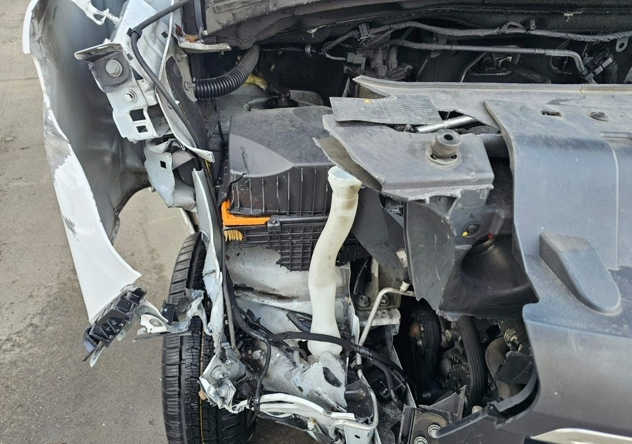 Цельнометаллический фургон Renault Master Renault Master 2.3-135KM Klima 116tkm 2021: фото 12