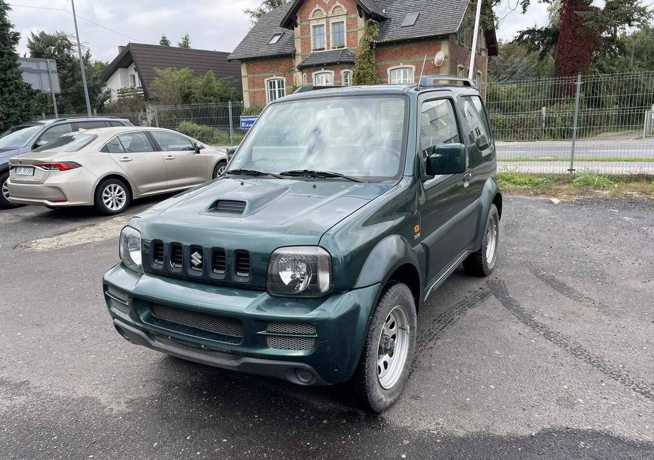 Suzuki Jimny Suzuki Jimny 1.5 Diesel 4X4 - Внедорожник: фото 2 Suzuki Jimny Suzuki Jimny 1.5 Diesel 4X4 - Внедорожник: фото 2
