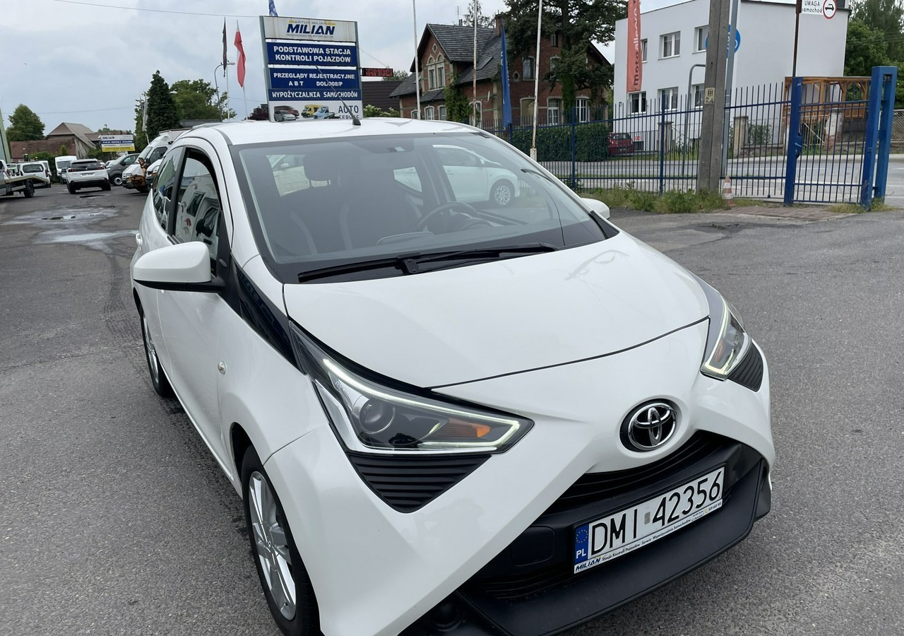 Toyota Aygo II Toyota Aygo 1.0 VVT-i JBL Edition bezyna+LPG Salon PL 2020 - Легковой автомобиль: фото 4 Toyota Aygo II Toyota Aygo 1.0 VVT-i JBL Edition bezyna+LPG Salon PL 2020 - Легковой автомобиль: фото 4