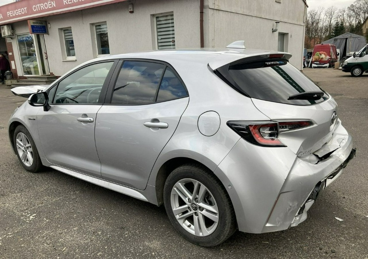 Toyota Corolla XII Corolla 1.8 Hybrid 102KM Comfort Salon PL 2020 - Легковой автомобиль: фото 2 Toyota Corolla XII Corolla 1.8 Hybrid 102KM Comfort Salon PL 2020 - Легковой автомобиль: фото 2