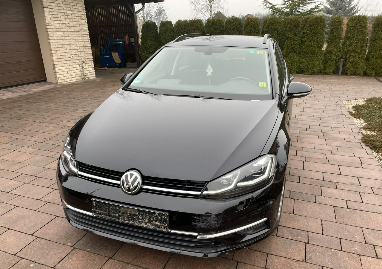 Volkswagen Golf VIII Volkswagen Golf VII 1.0 -115KM TSI 39482km Comfortline Model 2021 - Легковой автомобиль: фото 4 Volkswagen Golf VIII Volkswagen Golf VII 1.0 -115KM TSI 39482km Comfortline Model 2021 - Легковой автомобиль: фото 4