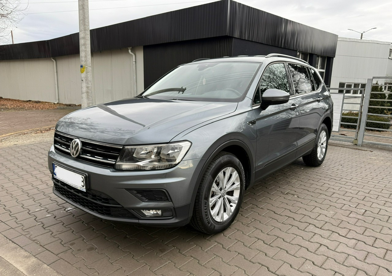Volkswagen Tiguan II 1,4TSI 150KM 65tyśkm 7osobowy Comfort Tempomat ACC Klima Alu 2018 - Легковой автомобиль: фото 1 Volkswagen Tiguan II 1,4TSI 150KM 65tyśkm 7osobowy Comfort Tempomat ACC Klima Alu 2018 - Легковой автомобиль: фото 1