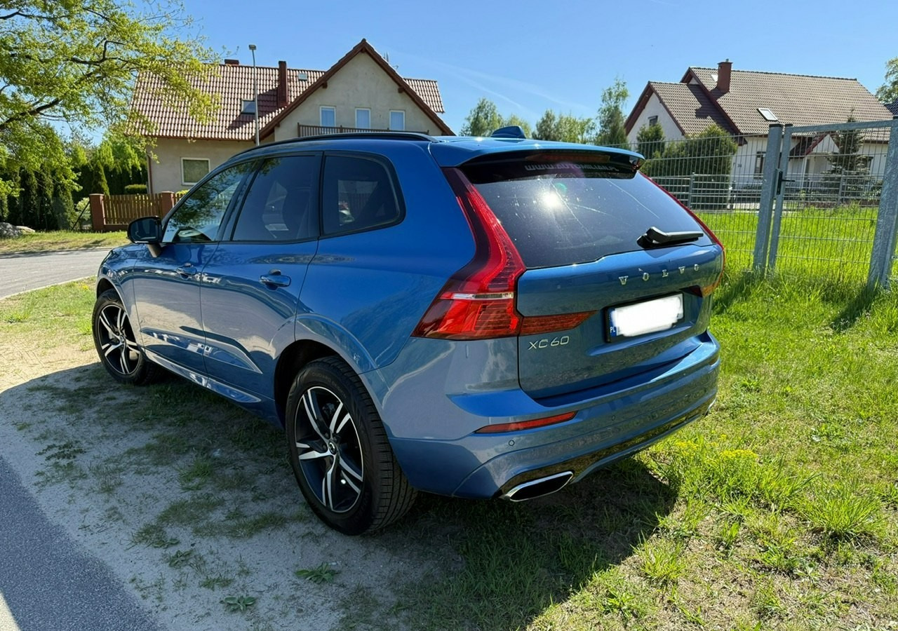Volvo XC60 II XC60 R-design 2.0D5 235KM Automat Navi Kamery360 Panorama HAK Harman - Внедорожник: фото 4 Volvo XC60 II XC60 R-design 2.0D5 235KM Automat Navi Kamery360 Panorama HAK Harman - Внедорожник: фото 4