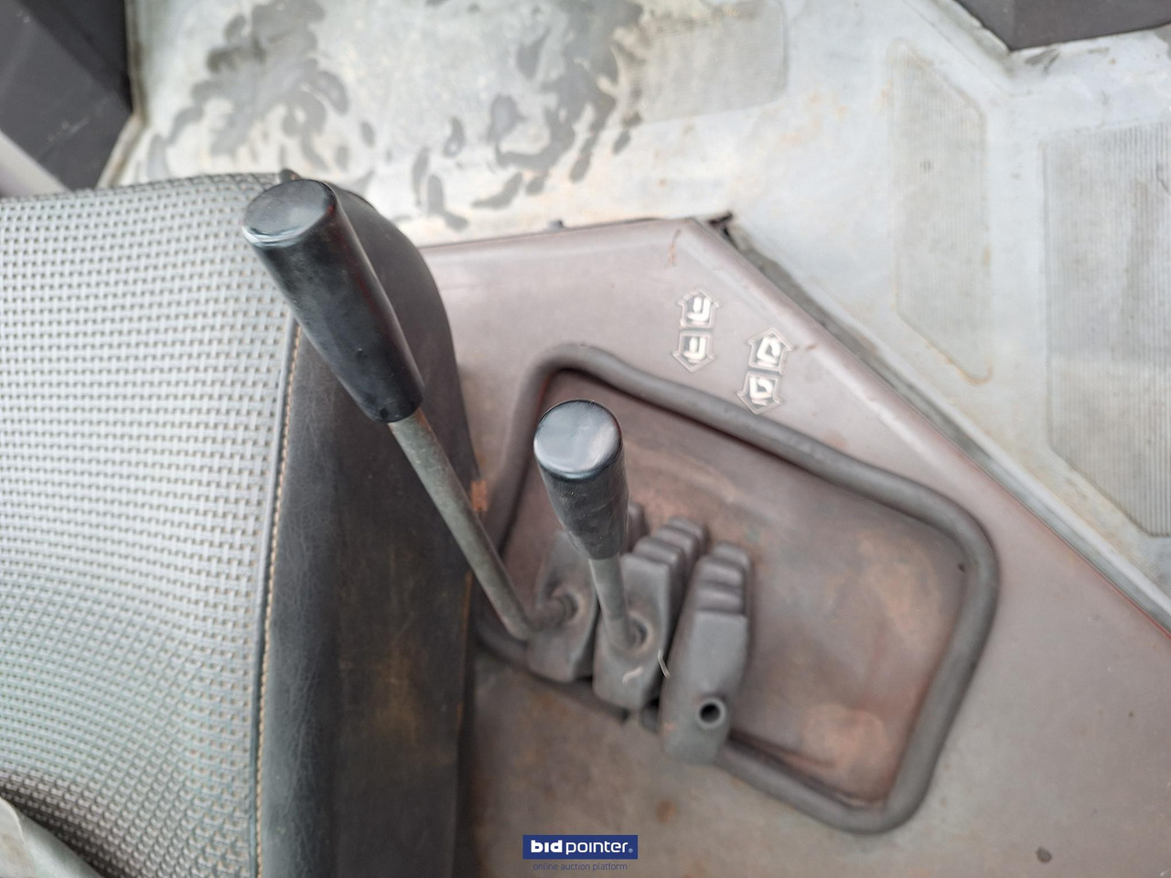 Дизельный погрузчик Manitou 30-4   4x4: фото 15