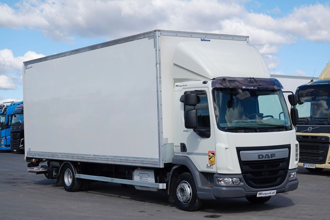 DAF LF 210 / KONTENER - 7 M / SOLÓWKA / WINDA DHOLLA - Грузовик с закрытым кузовом: фото 4 DAF LF 210 / KONTENER - 7 M / SOLÓWKA / WINDA DHOLLA - Грузовик с закрытым кузовом: фото 4