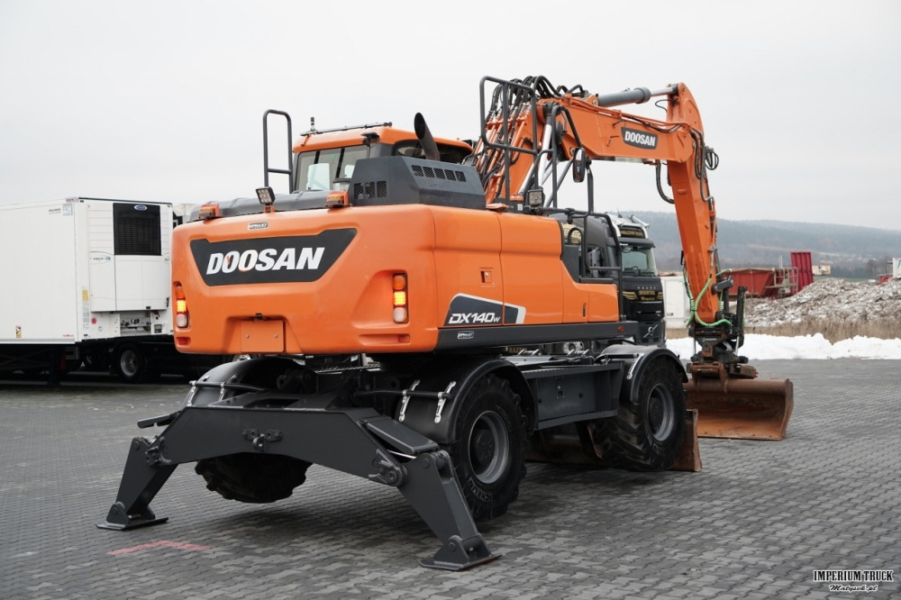 DOOSAN DX 140W / KOPARKA KOŁOWA / ROTOTIL / JOYSTICK / POWERTILT OBROTNICA / 2019 ROK / - Колёсный экскаватор: фото 5 DOOSAN DX 140W / KOPARKA KOŁOWA / ROTOTIL / JOYSTICK / POWERTILT OBROTNICA / 2019 ROK / - Колёсный экскаватор: фото 5