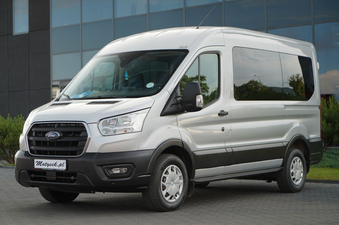 Ford TRANSIT / 6 miejsc + Najazd na wózek / Dla osób - Пассажирский фургон: фото 1 Ford TRANSIT / 6 miejsc + Najazd na wózek / Dla osób - Пассажирский фургон: фото 1