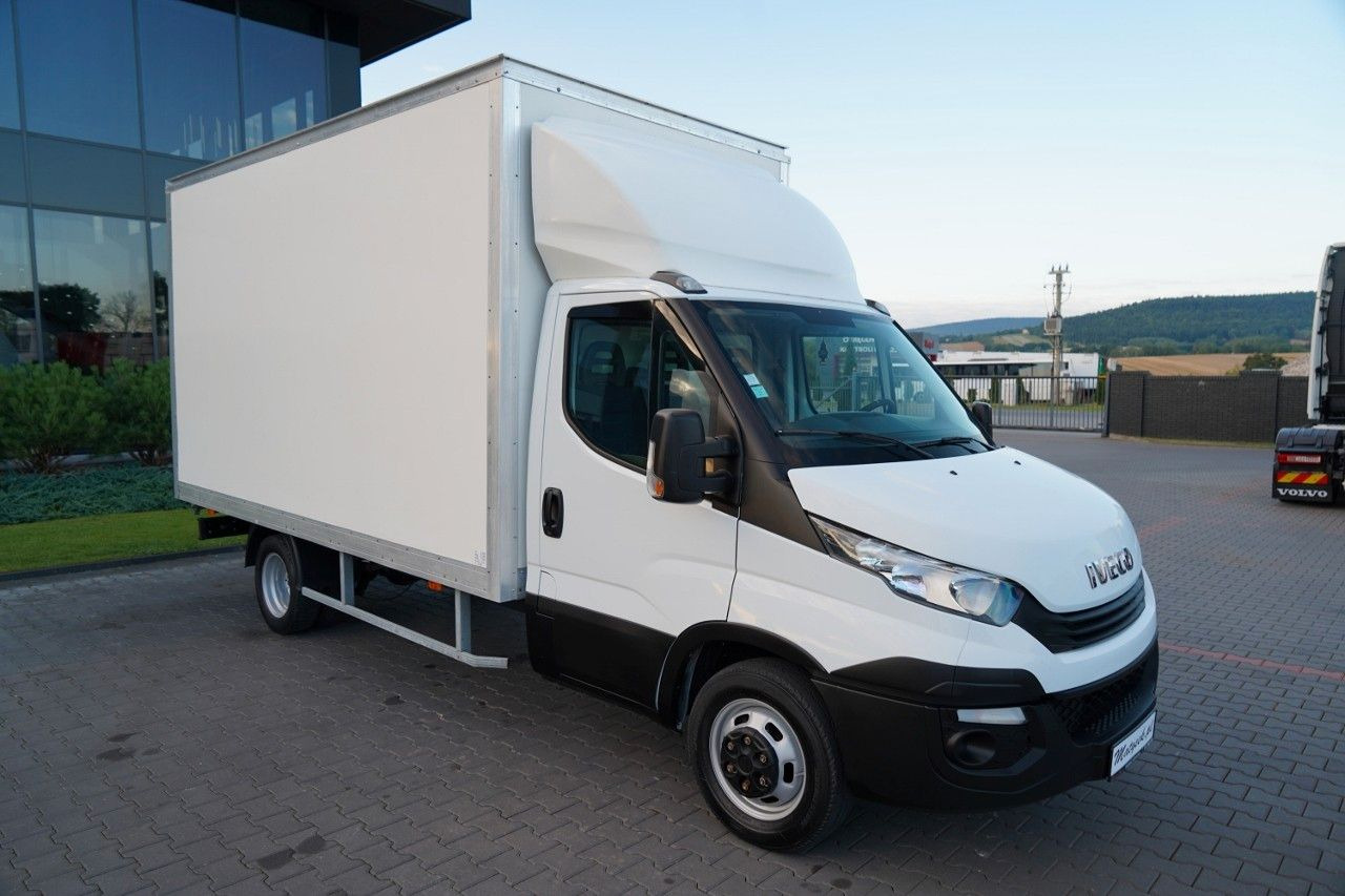 Iveco DAILY 35-140 / KONTENER / BLIŹNIAK / MANUAL / RO - Фургон-рефрижератор: фото 2 Iveco DAILY 35-140 / KONTENER / BLIŹNIAK / MANUAL / RO - Фургон-рефрижератор: фото 2