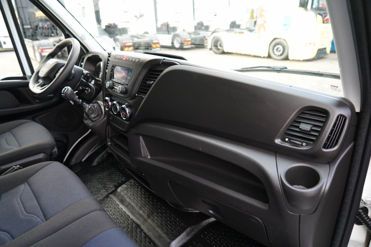 Фургон-рефрижератор Iveco DAILY 35-160 / KONTENER 4,2 M    / WINDA  / BLIŹ: фото 36