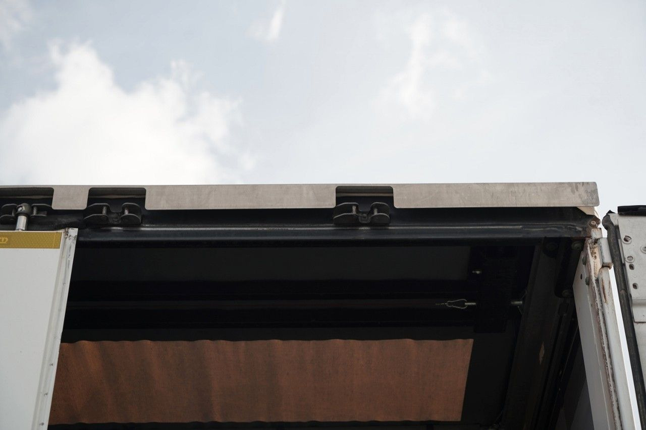 Тентованный полуприцеп Krone FIRANKA / BURTOWA / OŚ PODNOSZONA / SAF / STANDA: фото 15