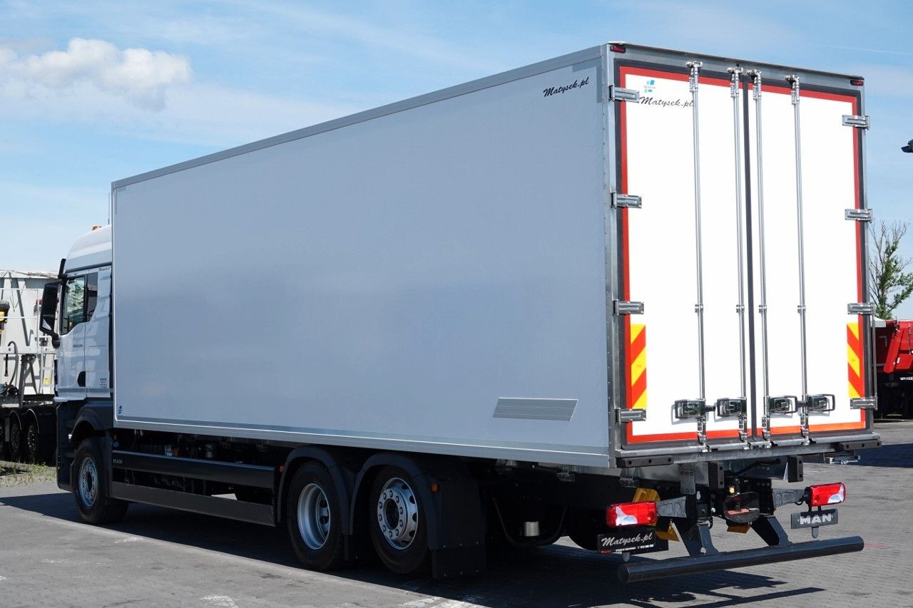 MAN TGX 26.520 / 6x2 / CHŁODNIA -8,6 M / AGREGAT THE - Грузовик с закрытым кузовом: фото 3 MAN TGX 26.520 / 6x2 / CHŁODNIA -8,6 M / AGREGAT THE - Грузовик с закрытым кузовом: фото 3
