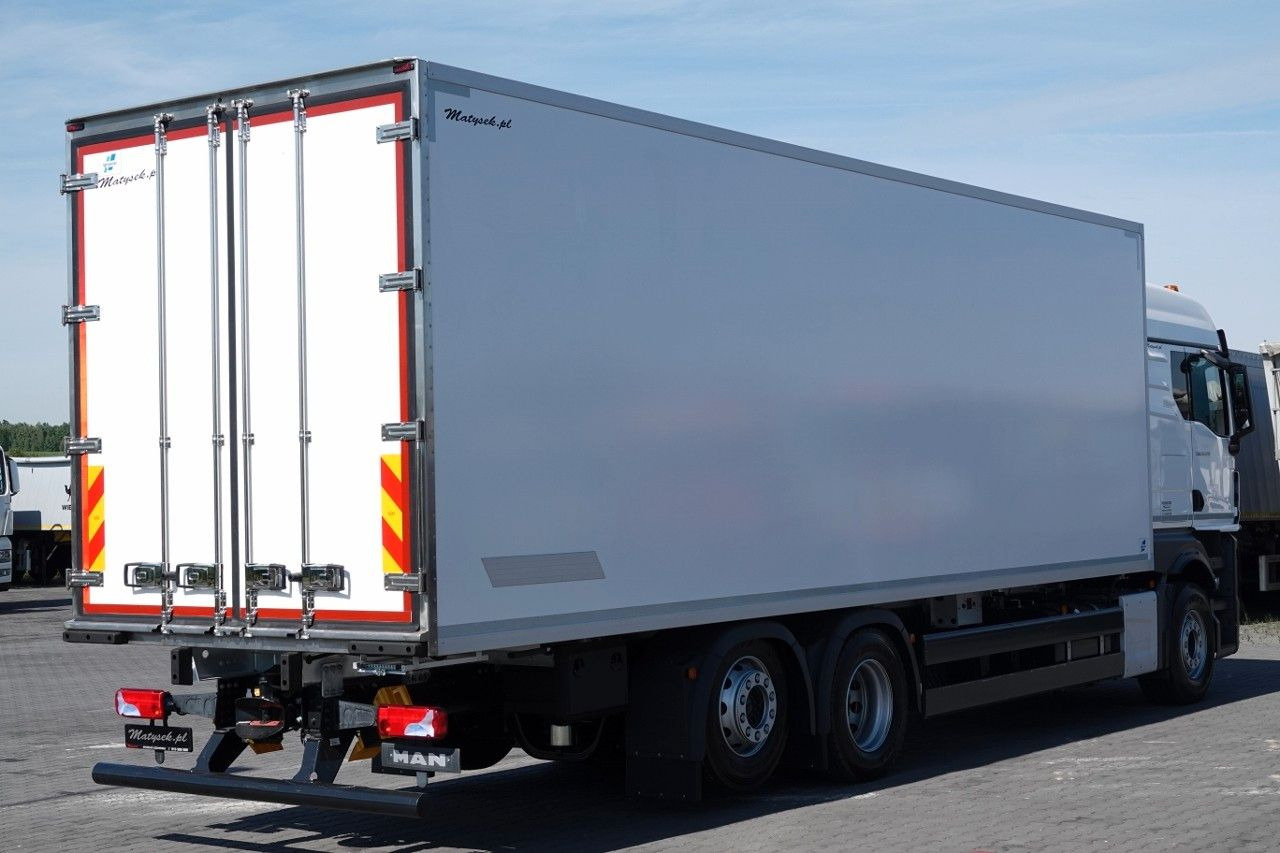 MAN TGX 26.520 / 6x2 / CHŁODNIA -8,6 M / AGREGAT THE - Грузовик с закрытым кузовом: фото 4 MAN TGX 26.520 / 6x2 / CHŁODNIA -8,6 M / AGREGAT THE - Грузовик с закрытым кузовом: фото 4
