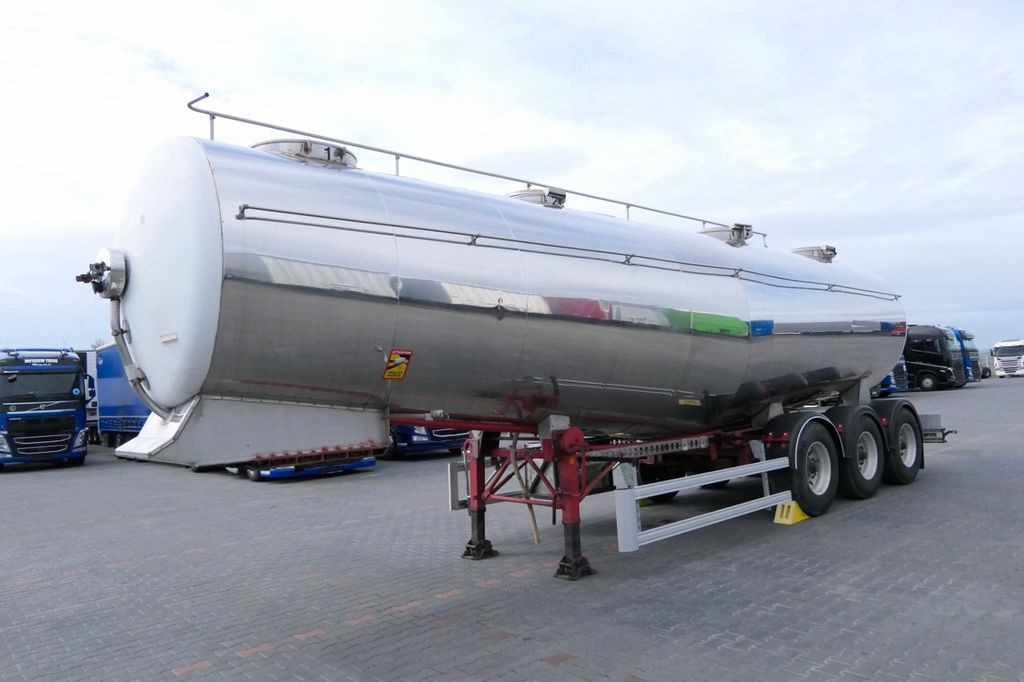Menci ETA / FOOD LIQUID TANK TRAILER/32000 L/ 4 CHAMBE - Полуприцеп-цистерна: фото 2 Menci ETA / FOOD LIQUID TANK TRAILER/32000 L/ 4 CHAMBE - Полуприцеп-цистерна: фото 2