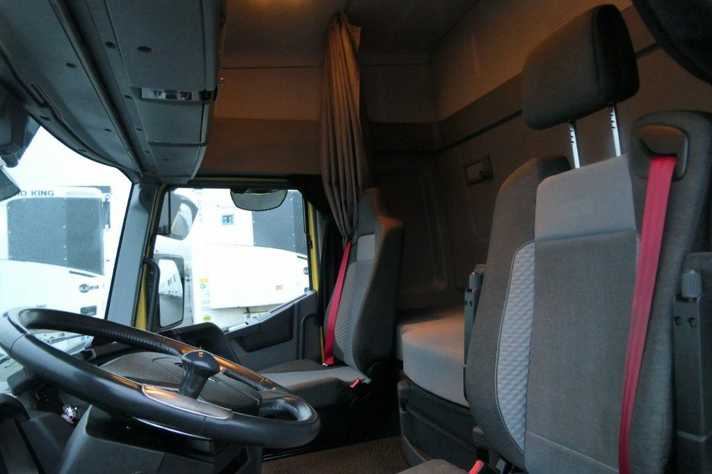 Тентованный грузовик Renault T 460/6X2/CURTAINSIDER-60M3/L:9,15M/NEW MODEL/22: фото 16