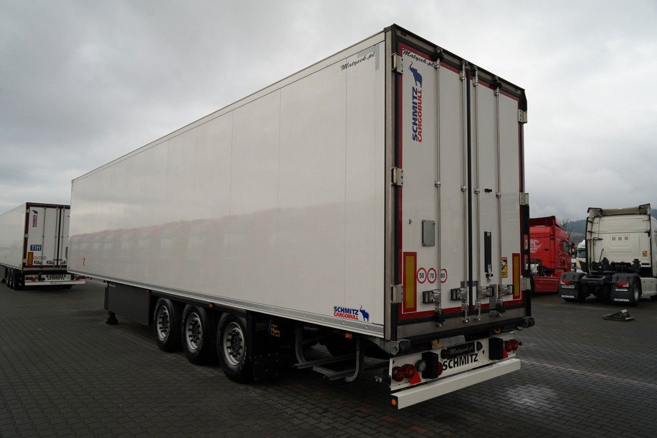 Schmitz Cargobull REFRIGERATED / NEW THERMO KING UNIT / SLX 300 / - Полуприцеп-рефрижератор: фото 3 Schmitz Cargobull REFRIGERATED / NEW THERMO KING UNIT / SLX 300 / - Полуприцеп-рефрижератор: фото 3