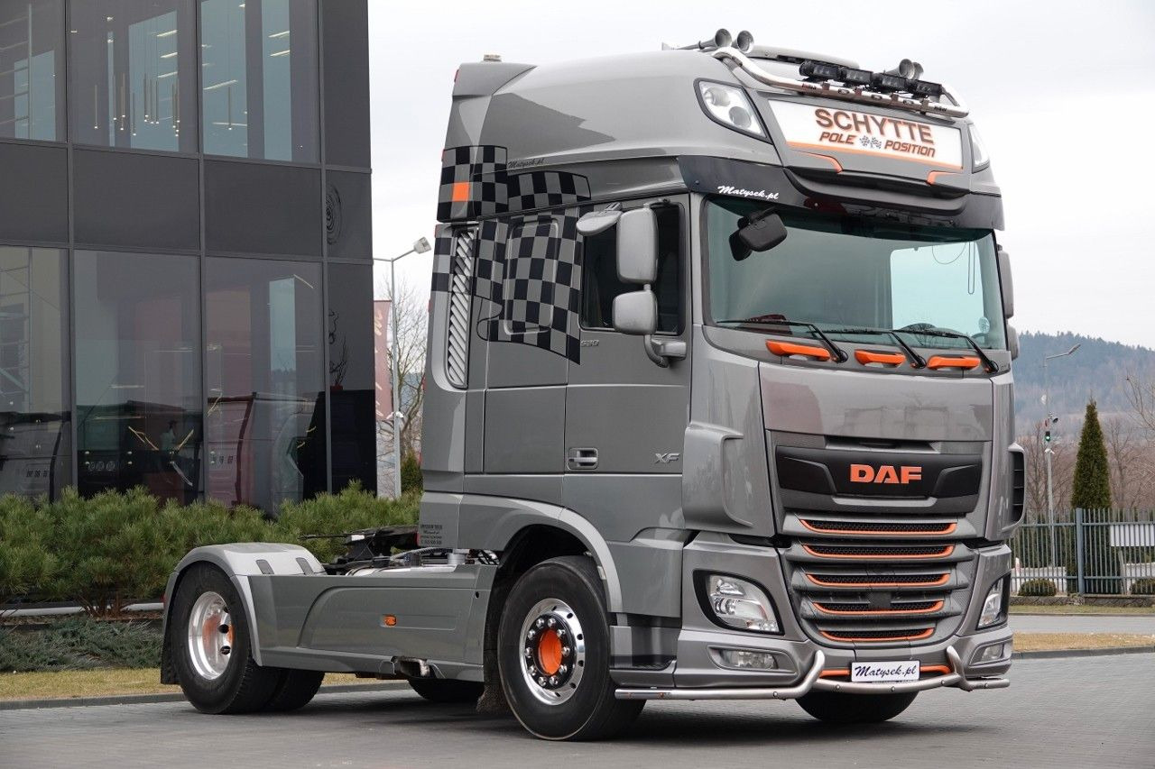 DAF XF 530 / RETARDER / I-PARK COOL / HYDRAULIKA / A - Тягач: фото 1 DAF XF 530 / RETARDER / I-PARK COOL / HYDRAULIKA / A - Тягач: фото 1