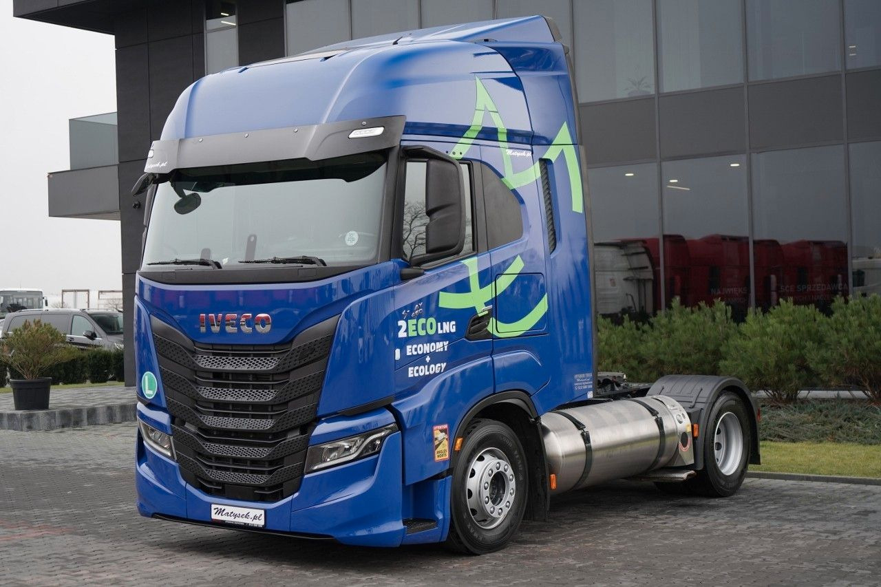 Iveco S-WAY / 460 / RETARDER / LNG - Тягач: фото 4 Iveco S-WAY / 460 / RETARDER / LNG - Тягач: фото 4