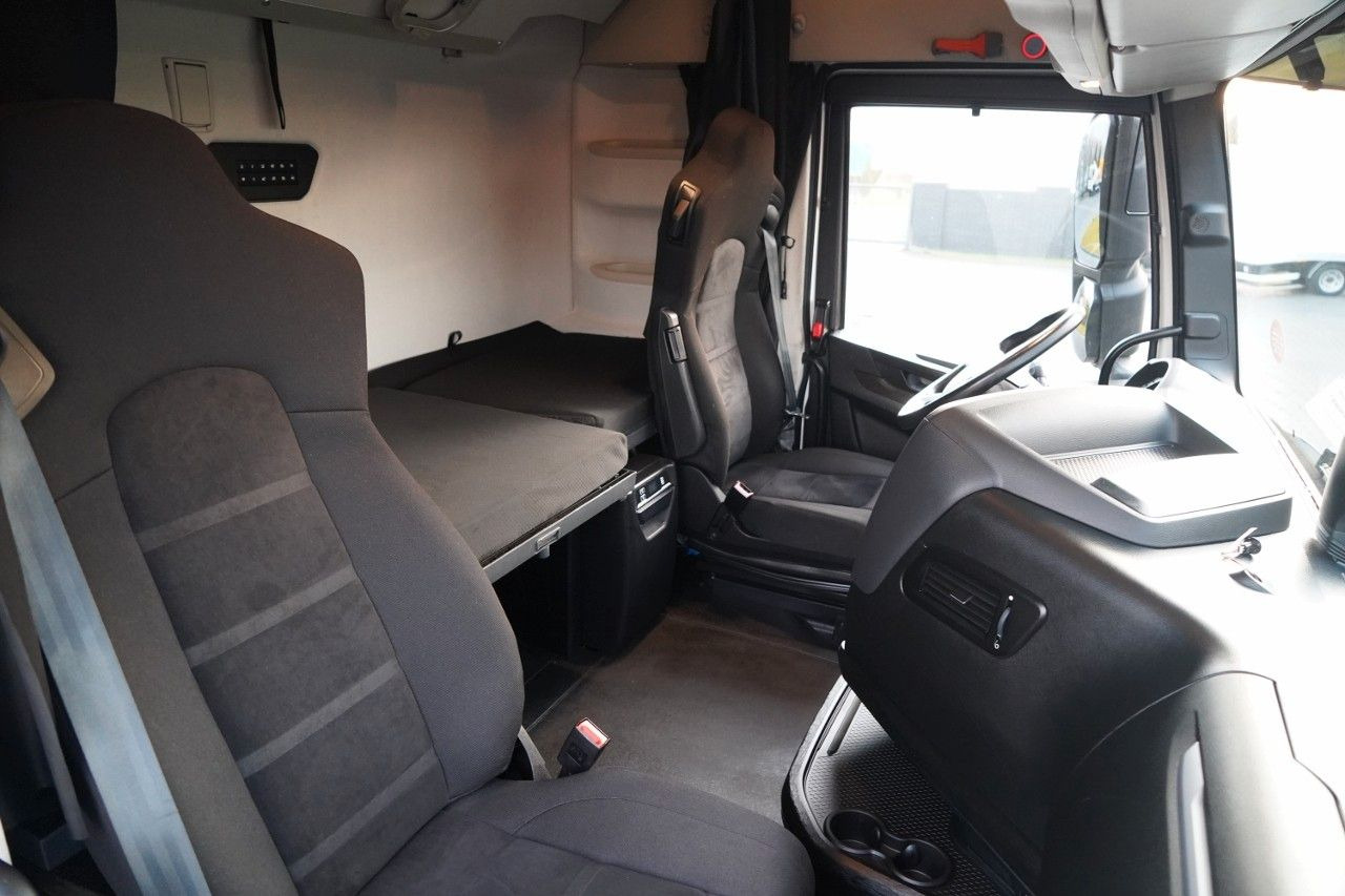 Тягач Iveco S-WAY / 530 / RETARDER / I-PARK COOL /: фото 35