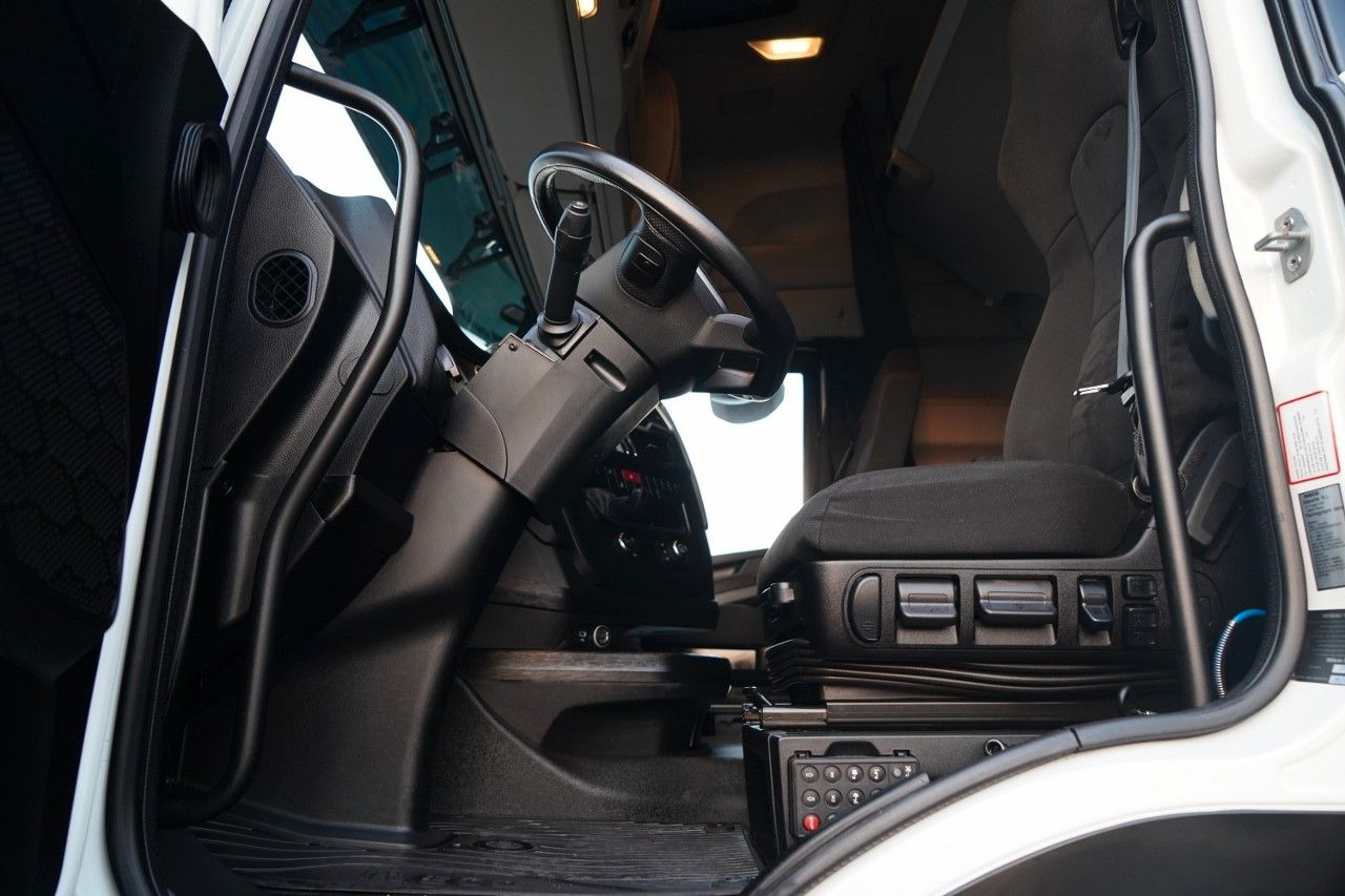 Тягач Iveco S-WAY / 530 / RETARDER / I-PARK COOL /: фото 23