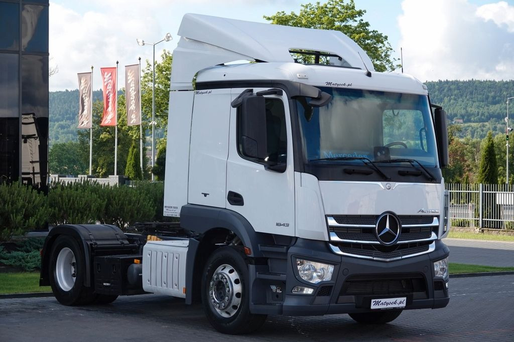 Mercedes-Benz ACTROS 1840 / PEŁNY ADR / NISKA KABINA / - Тягач: фото 2 Mercedes-Benz ACTROS 1840 / PEŁNY ADR / NISKA KABINA / - Тягач: фото 2