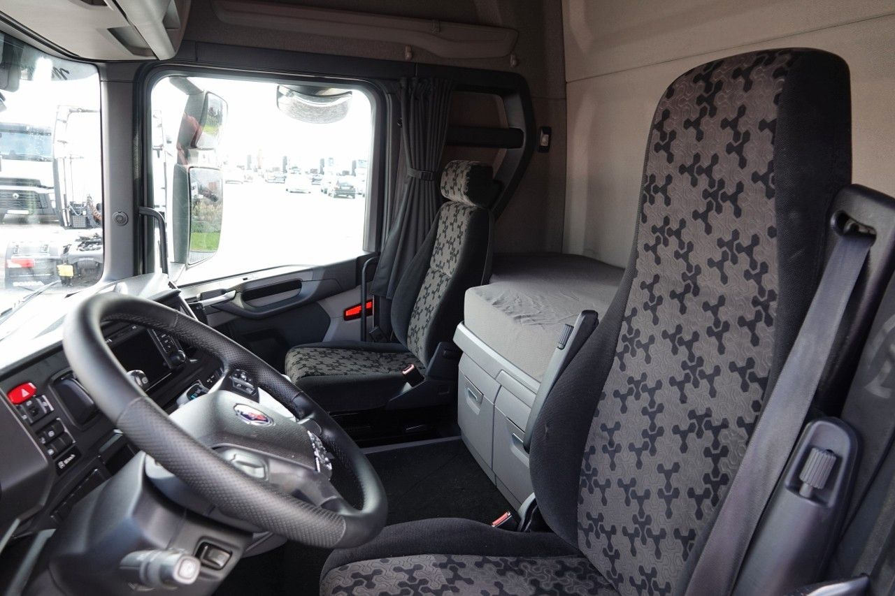Тягач Scania R 450 / RETARDER / NAVI  / PO KONTRAKCIE SERWISO: фото 11