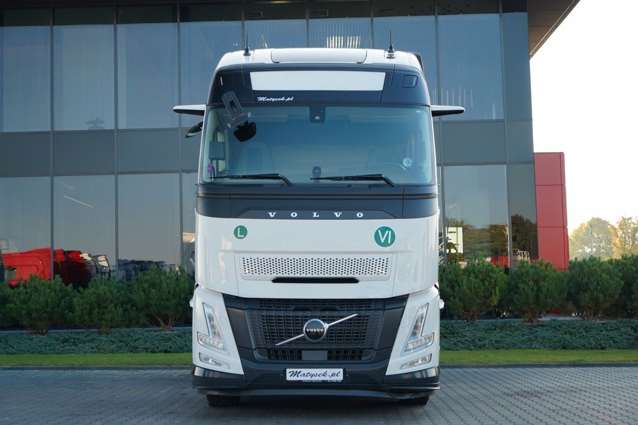 Volvo FH 500 AERO / 2025 ROK / I-SAVE / XXL / GWARANC - Тягач: фото 4 Volvo FH 500 AERO / 2025 ROK / I-SAVE / XXL / GWARANC - Тягач: фото 4