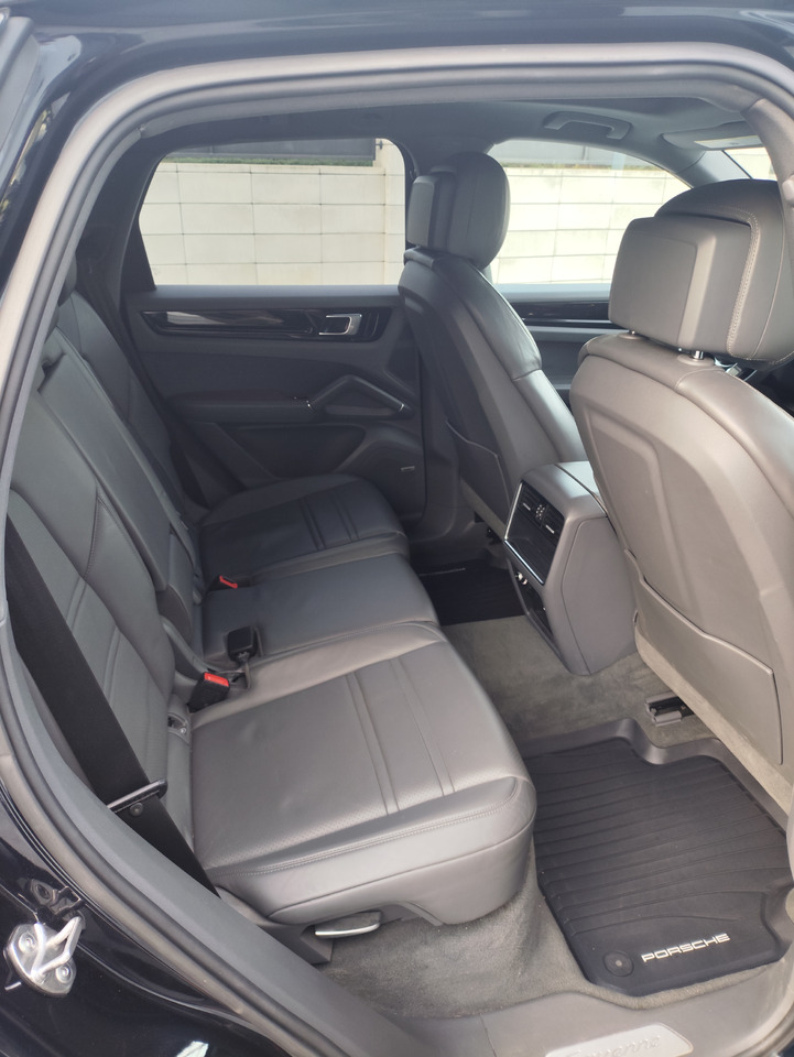 Легковой автомобиль PORSCHE CAYENNE: фото 27 Легковой автомобиль PORSCHE CAYENNE: фото 27