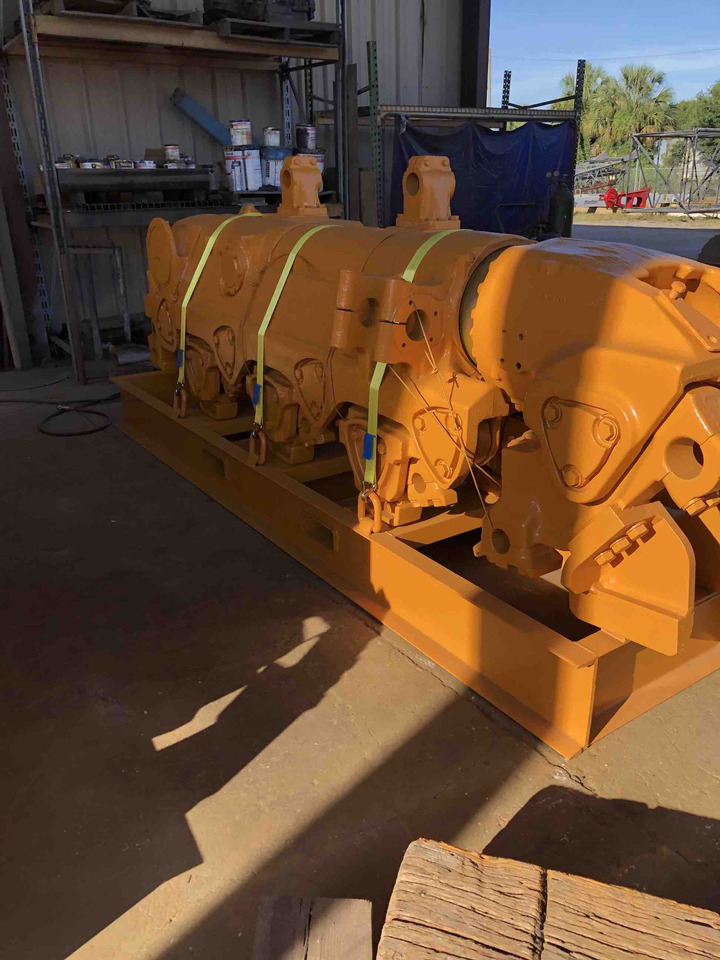 Komatsu D375A-6 - Тягач для Аэродромной техники: фото 2 Komatsu D375A-6 - Тягач для Аэродромной техники: фото 2