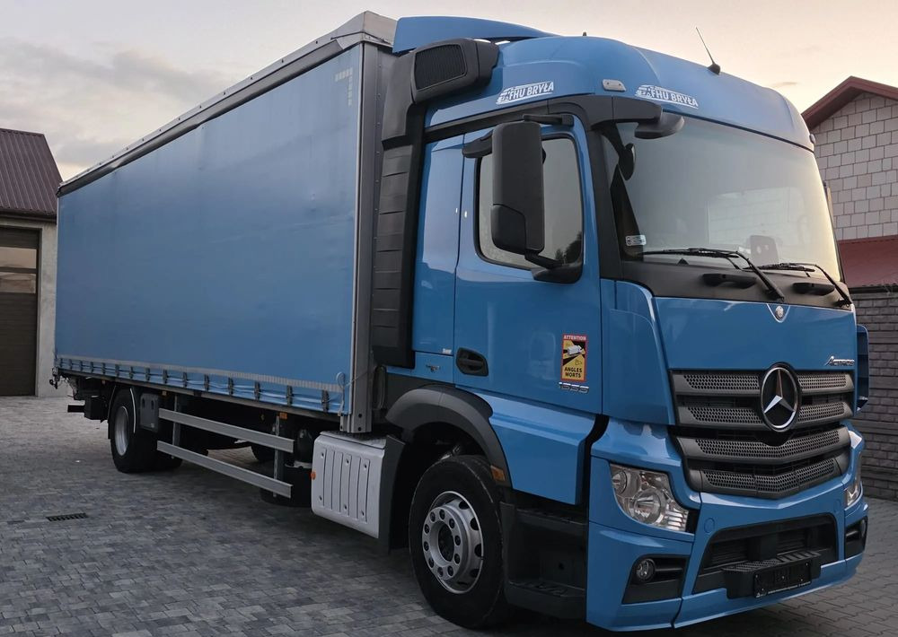 Mercedes-Benz ACTROS 1833 / FIRANKA/ WINDA / 22PALETY / 8760 ŁADOWNOŚĆ / AUTOMAT / DUŻY SILNIK / SYPIALKA / - Тентованный грузовик: фото 2 Mercedes-Benz ACTROS 1833 / FIRANKA/ WINDA / 22PALETY / 8760 ŁADOWNOŚĆ / AUTOMAT / DUŻY SILNIK / SYPIALKA / - Тентованный грузовик: фото 2