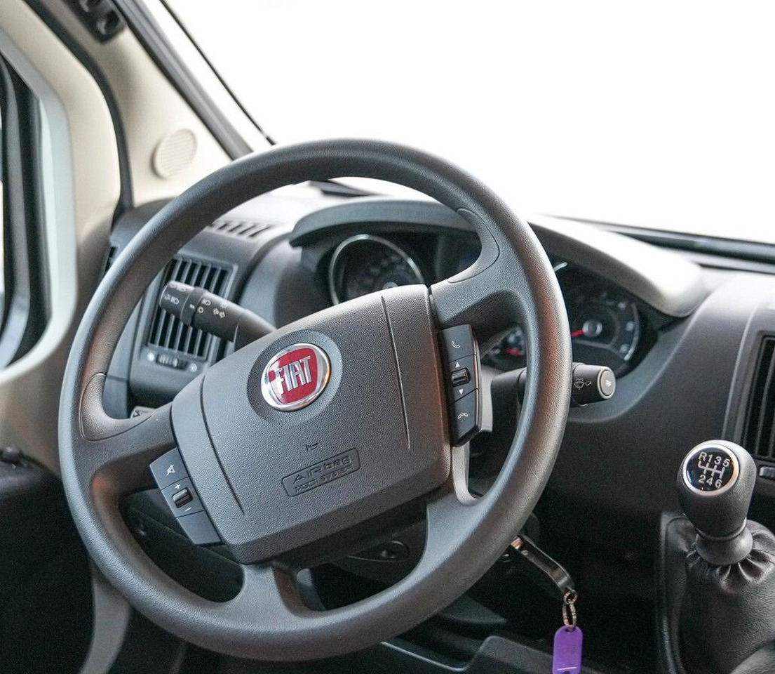 Knaus LIVE TRAVELLER 600 - Альковный автодом: фото 4 Knaus LIVE TRAVELLER 600 - Альковный автодом: фото 4