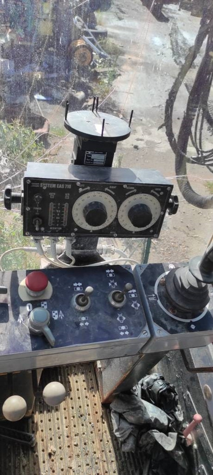 Буровая машина Atlas Copco ROC 812: фото 6