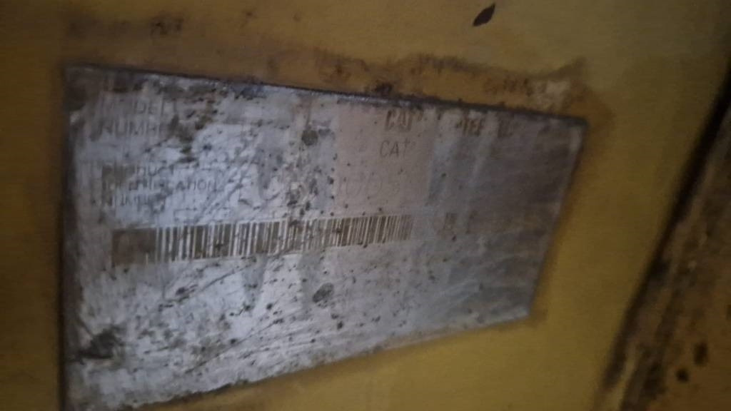 CAT D5 FOR PARTS - Бульдозер: фото 4 CAT D5 FOR PARTS - Бульдозер: фото 4