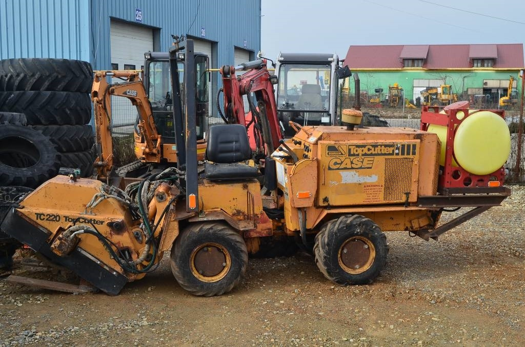 Case TC220 - Асфальтоукладочная техника: фото 1 Case TC220 - Асфальтоукладочная техника: фото 1