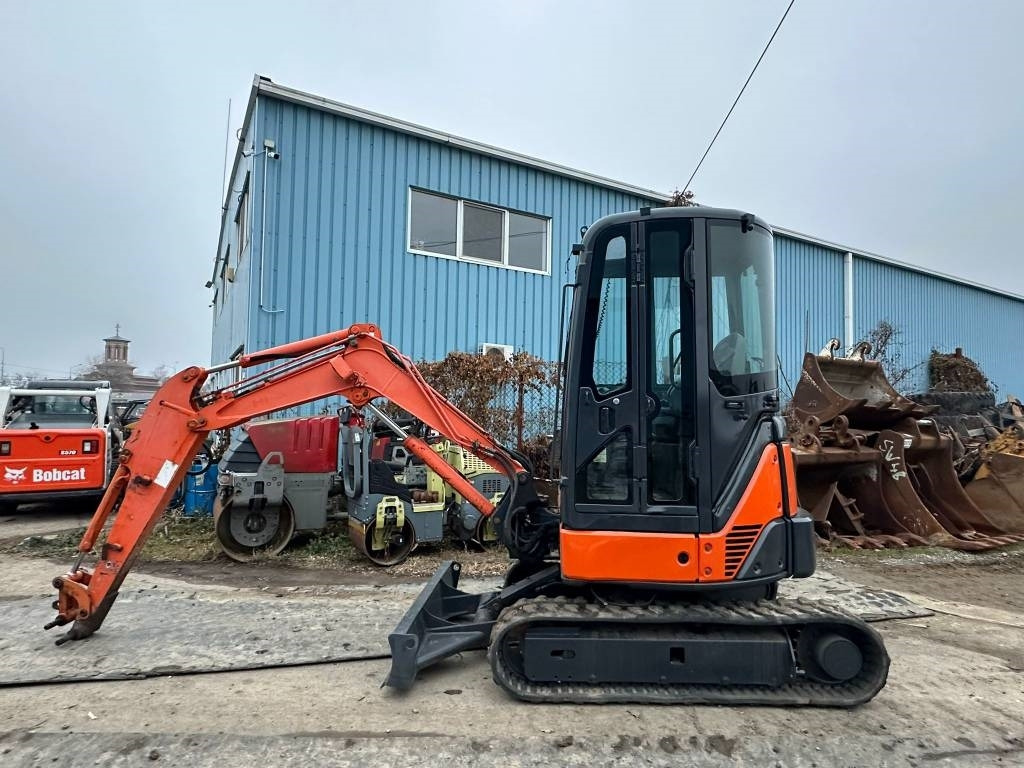 Hitachi ZX 27 U-2 - Мини-экскаватор: фото 2 Hitachi ZX 27 U-2 - Мини-экскаватор: фото 2