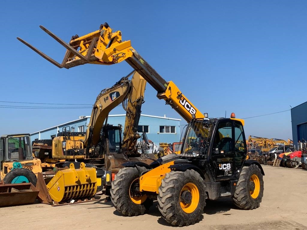 JCB 531-70 - Телескопический погрузчик: фото 1 JCB 531-70 - Телескопический погрузчик: фото 1