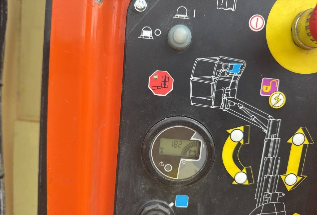 JLG Toucan 8 E - Вертикальный мачтовый подъемник: фото 5 JLG Toucan 8 E - Вертикальный мачтовый подъемник: фото 5