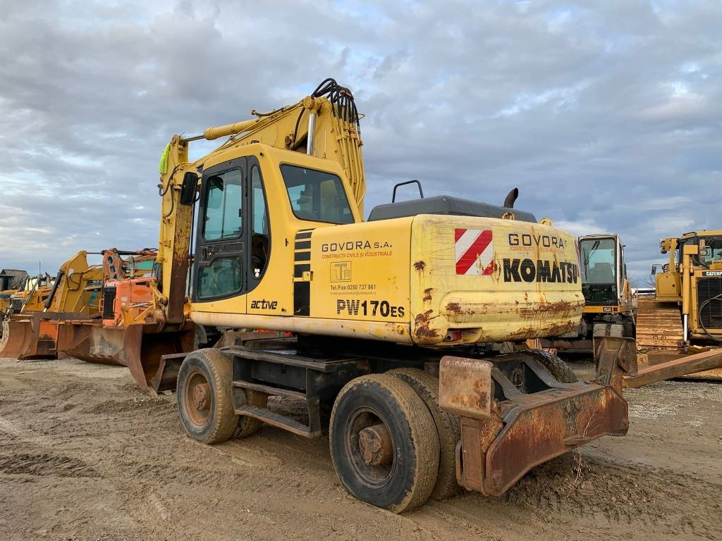 Komatsu PW 170 ES - Колёсный экскаватор: фото 3 Komatsu PW 170 ES - Колёсный экскаватор: фото 3