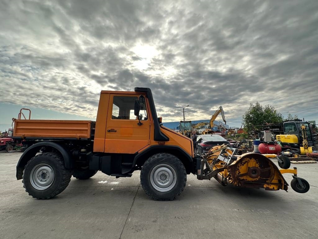Коммунальная/ Специальная техника Mercedes-Benz Unimog 408/10: фото 6 Коммунальная/ Специальная техника Mercedes-Benz Unimog 408/10: фото 6